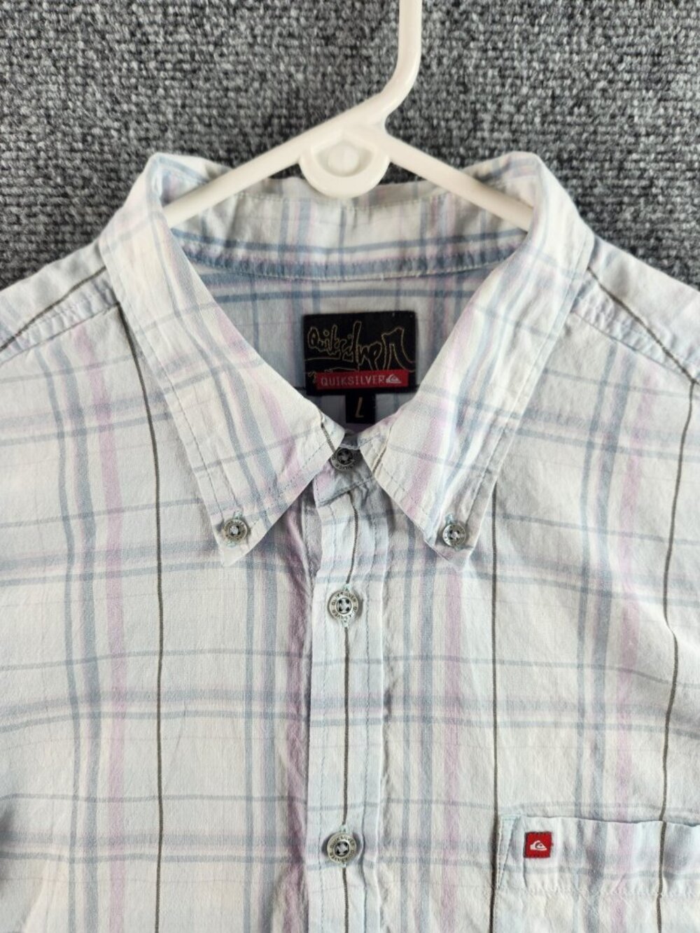 Quicksilver Mens Large Blue Pink Short Sleeve Plaid Button Up Shirt Pocket Logo